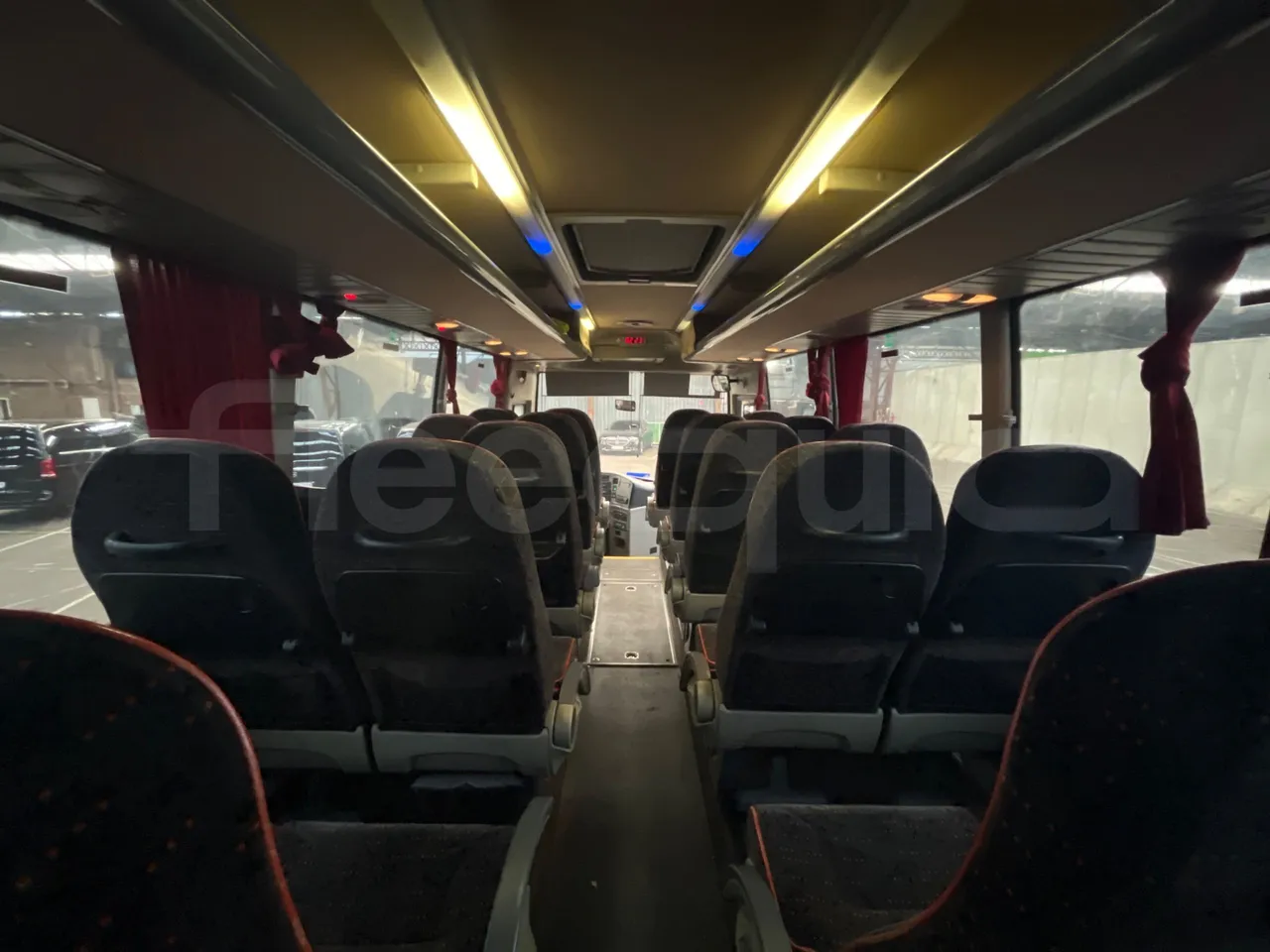 Temsa Opalin HNJ55L21R - Euro5 - 184kW - 8.393mt - forward view middle aisle