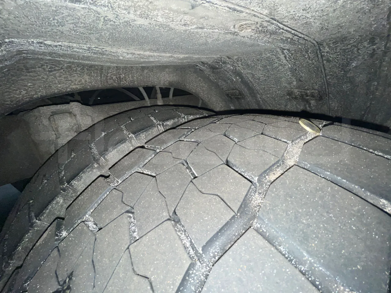 Temsa Opalin HNJ55L21R - Euro5 - 184kW - 8.393mt - tread condition front tires left