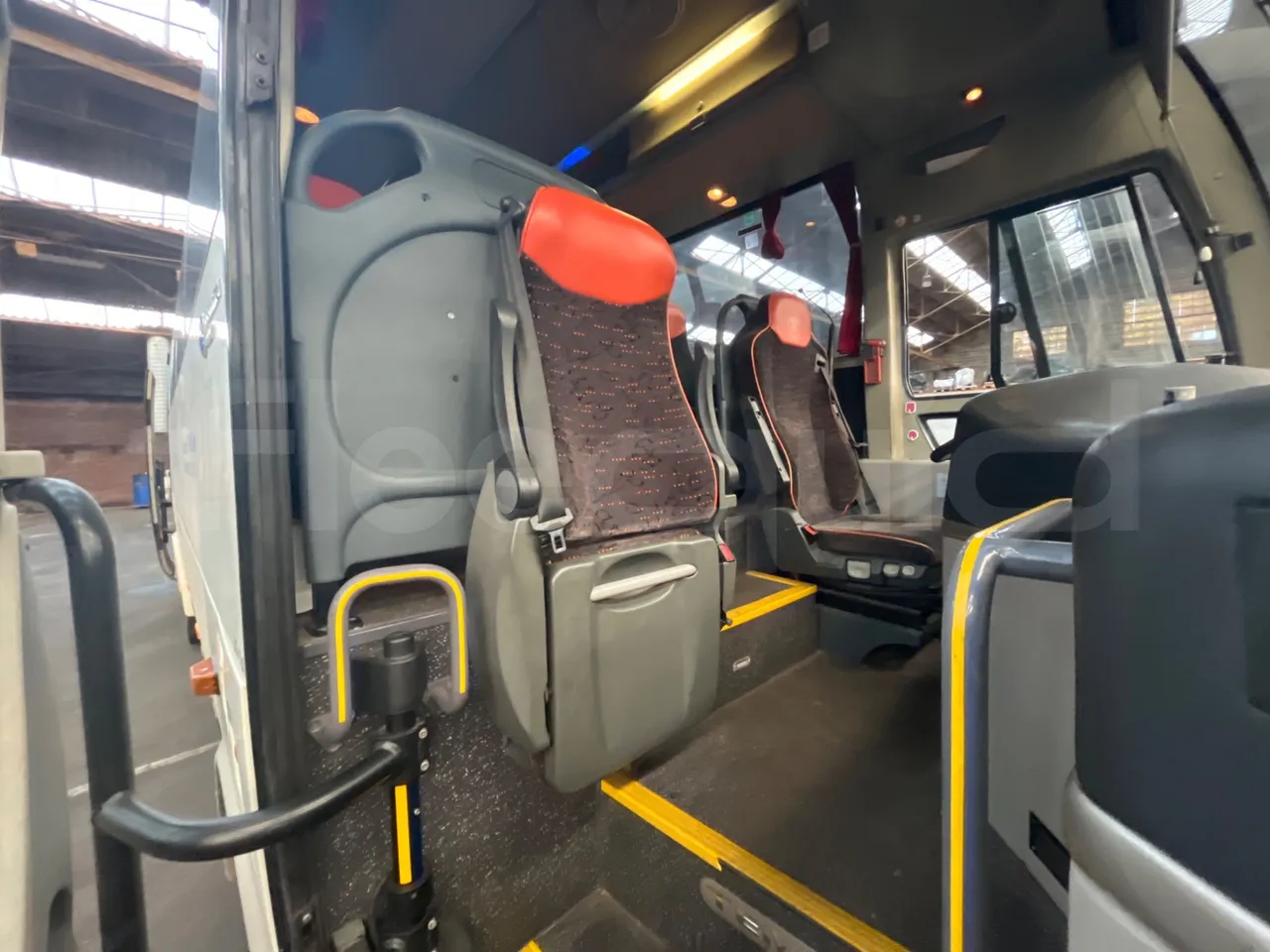 Temsa Opalin HNJ55L21R - Euro5 - 184kW - 8.393mt - hostess seat photo