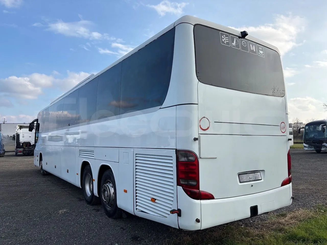 Setra S417 GT-HD - EURO4 - 315 kW-14,05m - 3/4 left rear side