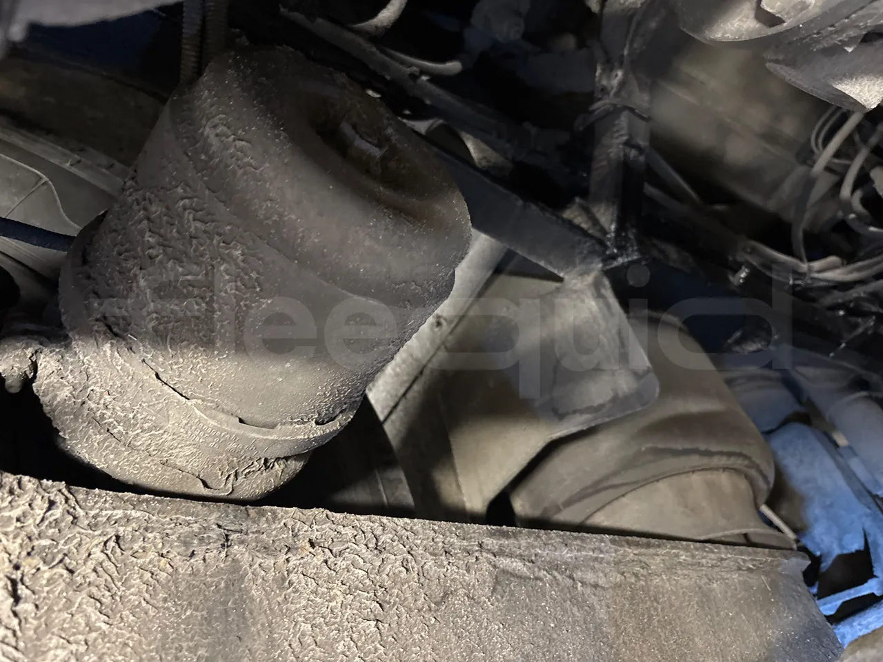 Setra S417 GT-HD - EURO4 - 315 kW-14,05m - axle 2 caliper brakes left