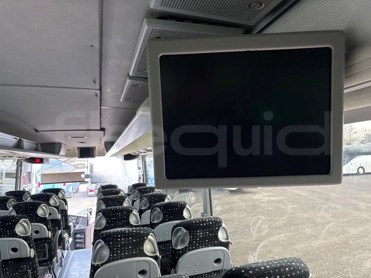 Setra S417 GT-HD - EURO4 - 315 kW-14,05m - monitor detail photo