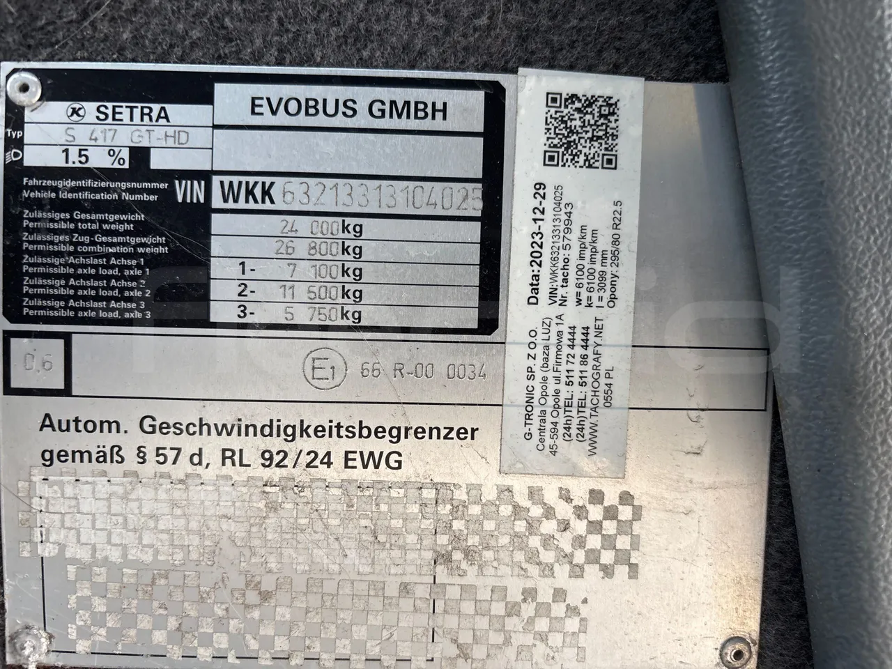 Setra S417 GT-HD - EURO4 - 315 kW-14,05m - vehicle plate photo