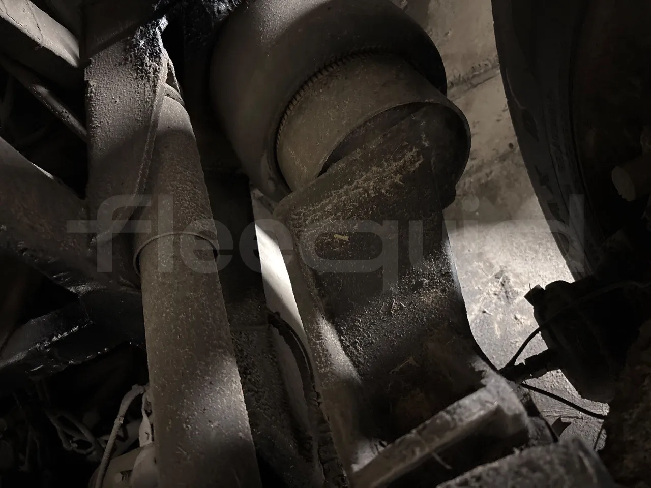 Setra S417 GT-HD - EURO4 - 315 kW-14,05m - axel 3 shock absorbers 1 right