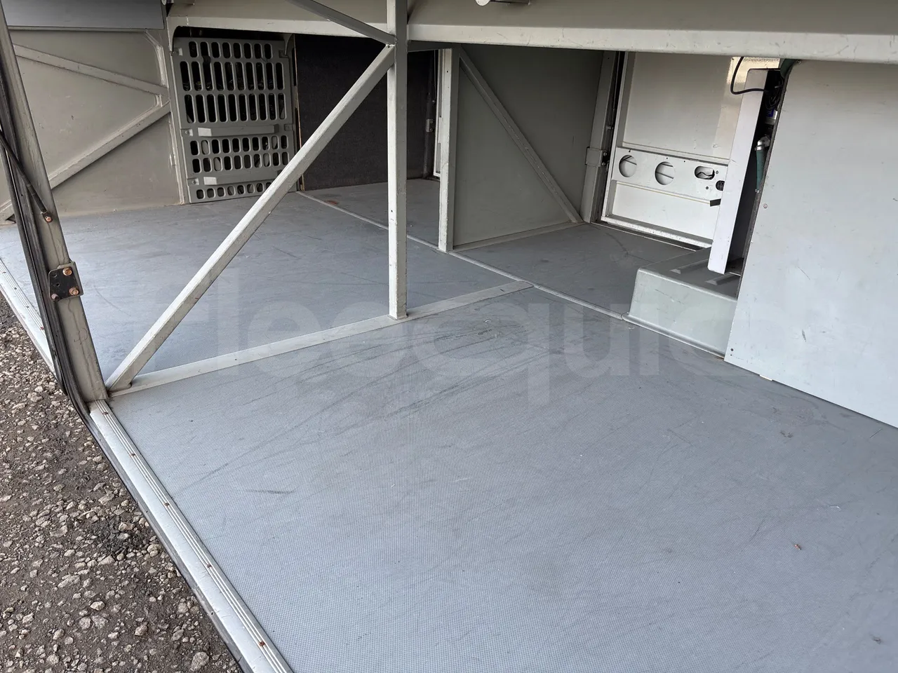 Setra S417 GT-HD - EURO4 - 315 kW-14,05m - under carpet photo