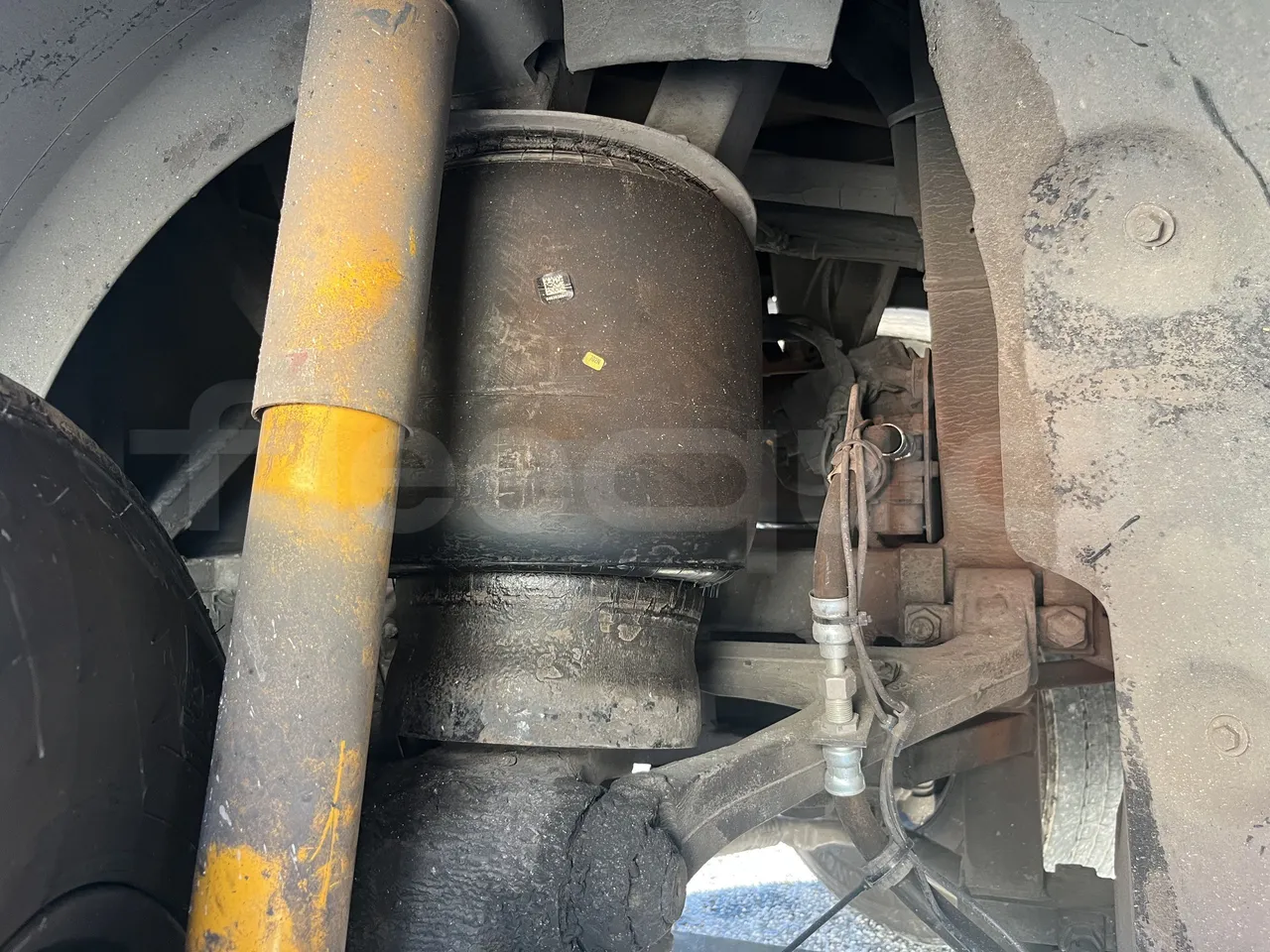 Vdl Futura - First Axle Air Springs Right Side