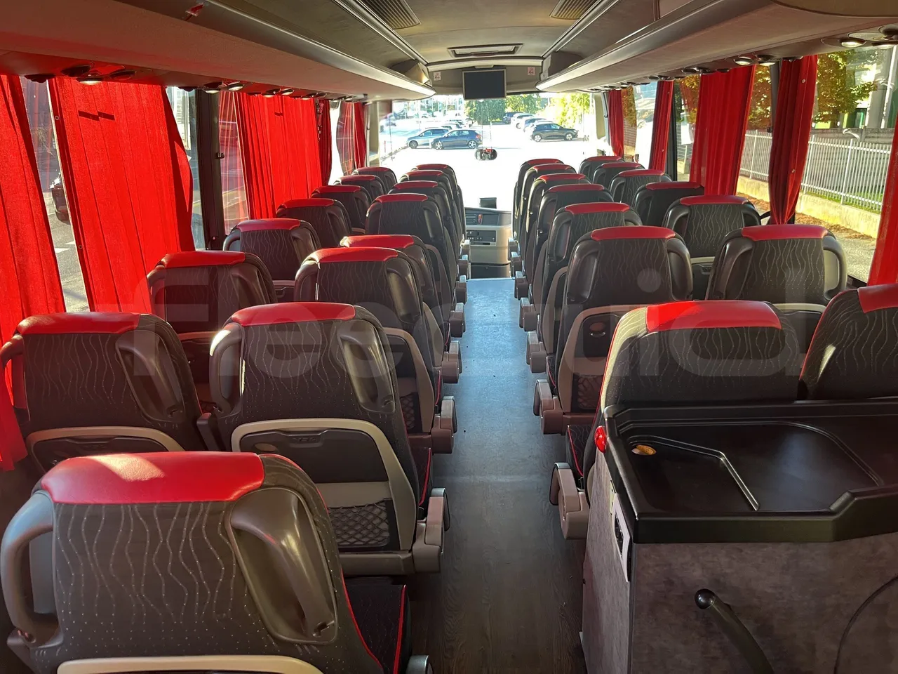 Vdl Futura - Forward Seats From Middle Position