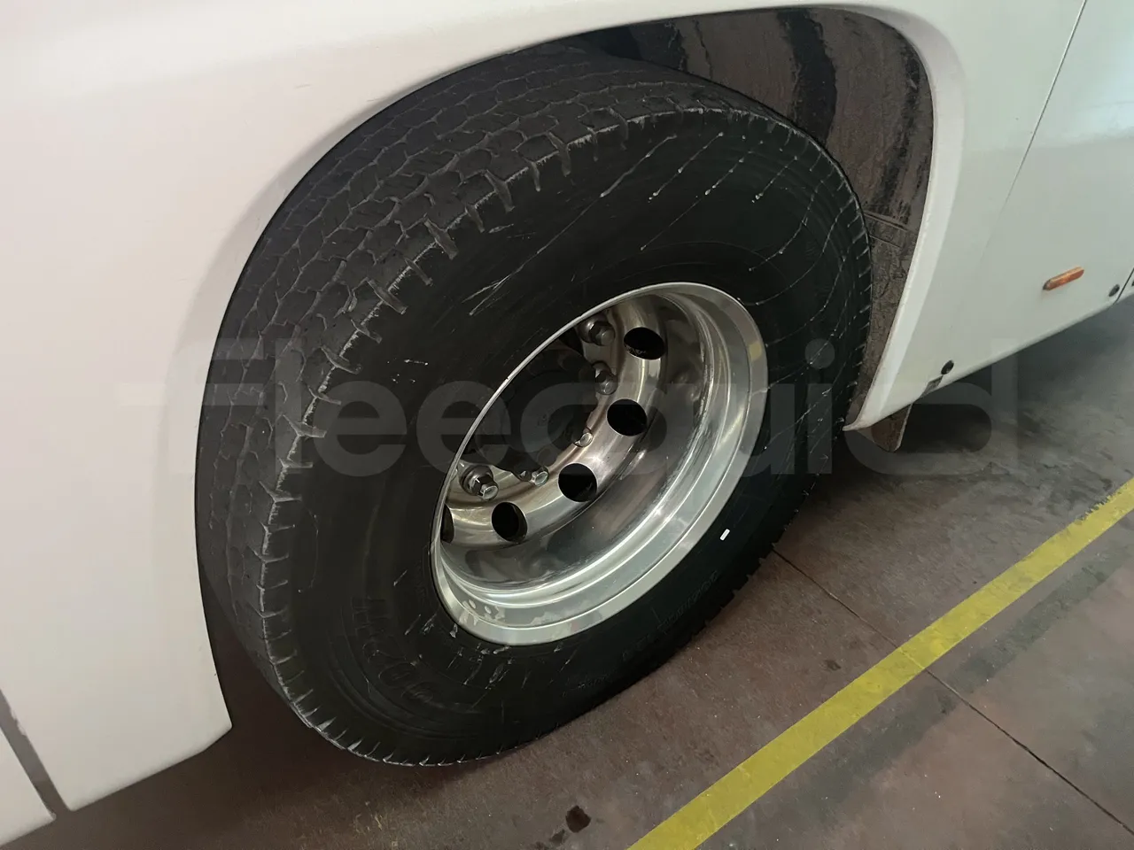 Vdl Futura - Second Axle Left Side: Complete Wheel