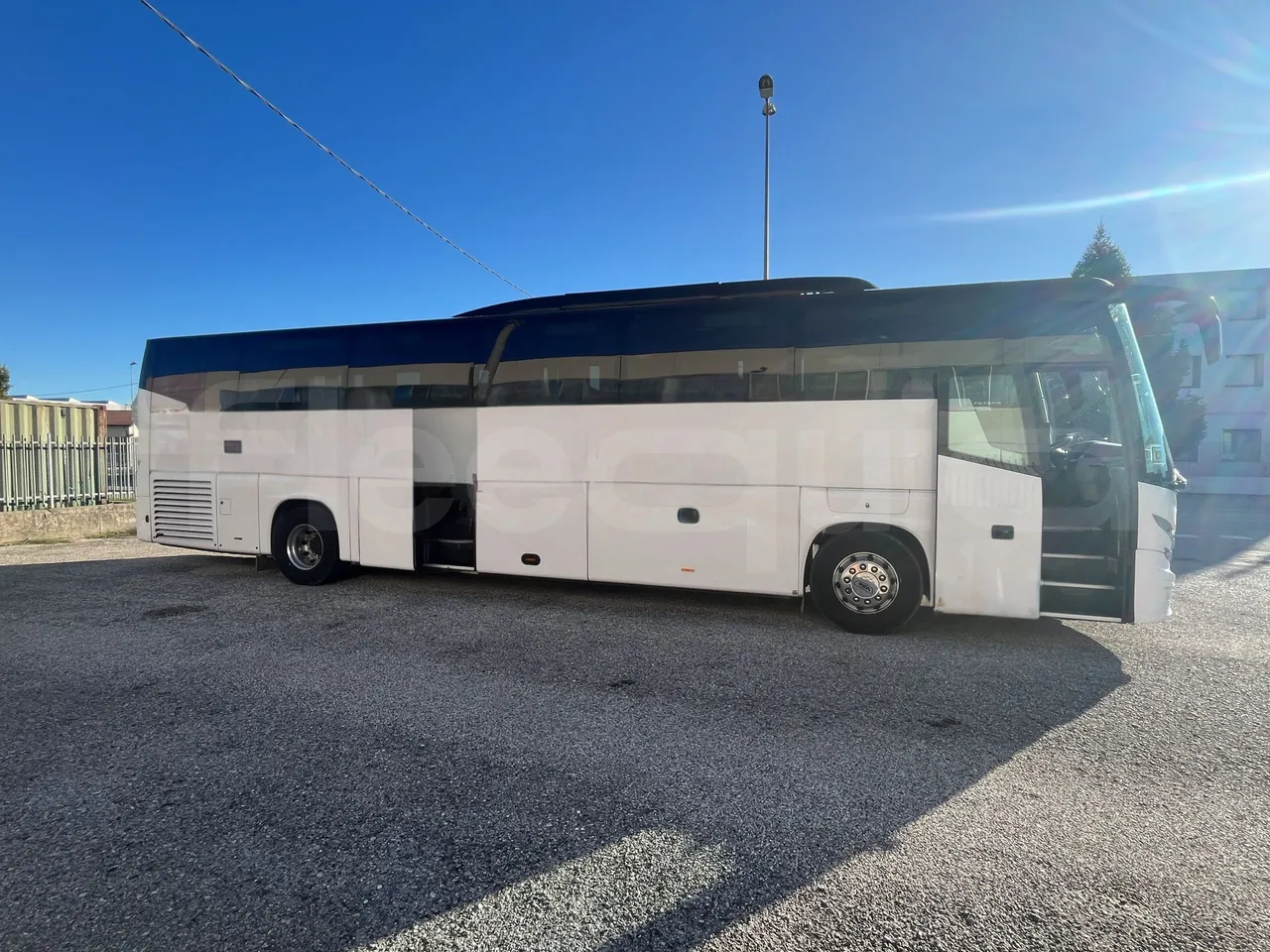 Vdl Futura - Right Side Doors Open