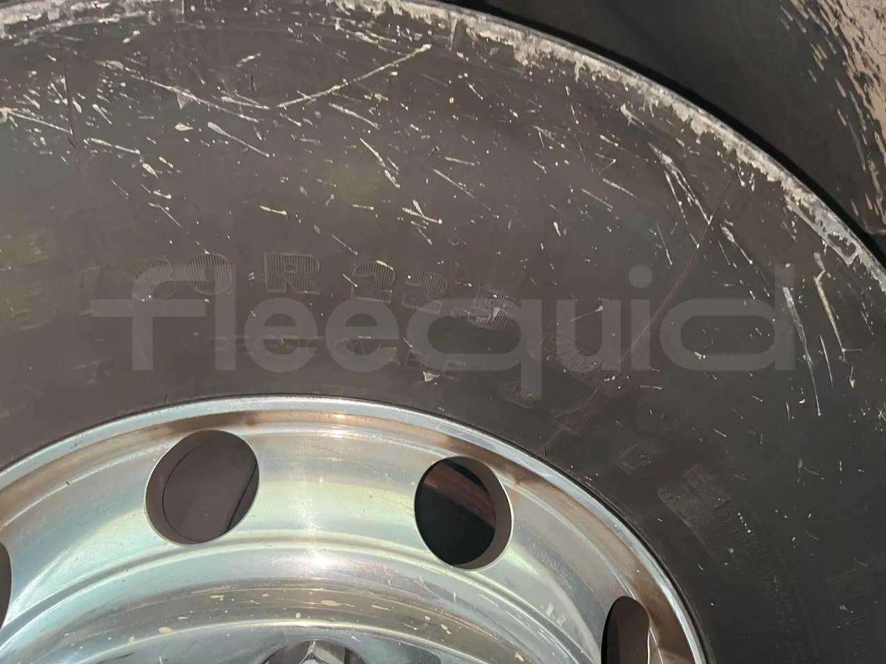 Vdl Futura - First Axle Left Side: Tyre Size