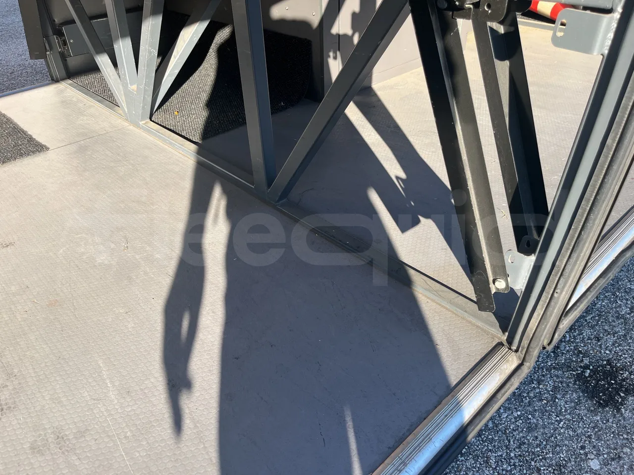 Vdl Futura - Luggage Under Carpet Photo