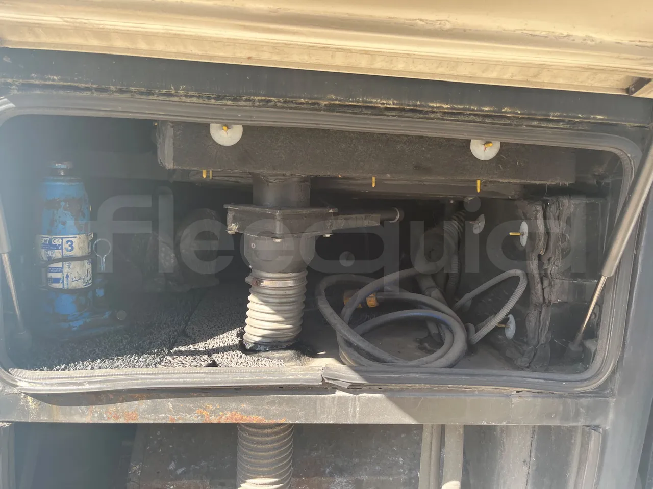 Otokar Vectio T Vectio 290T - Euro5 - 213kW - 10mt - jack and driver keys