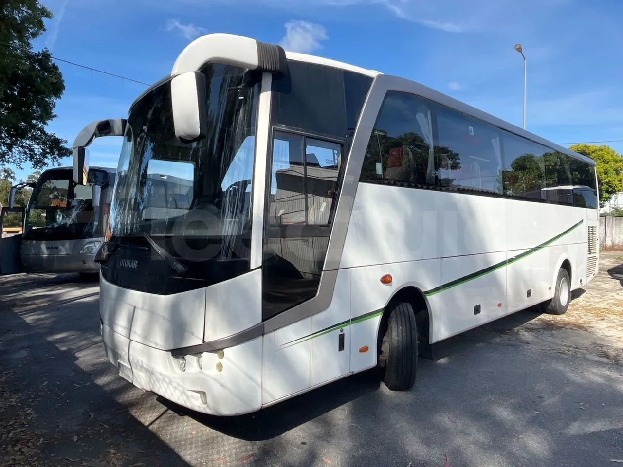 Otokar Vectio T Vectio 290T - Euro5 - 213kW - 10mt - 3/4 front left
