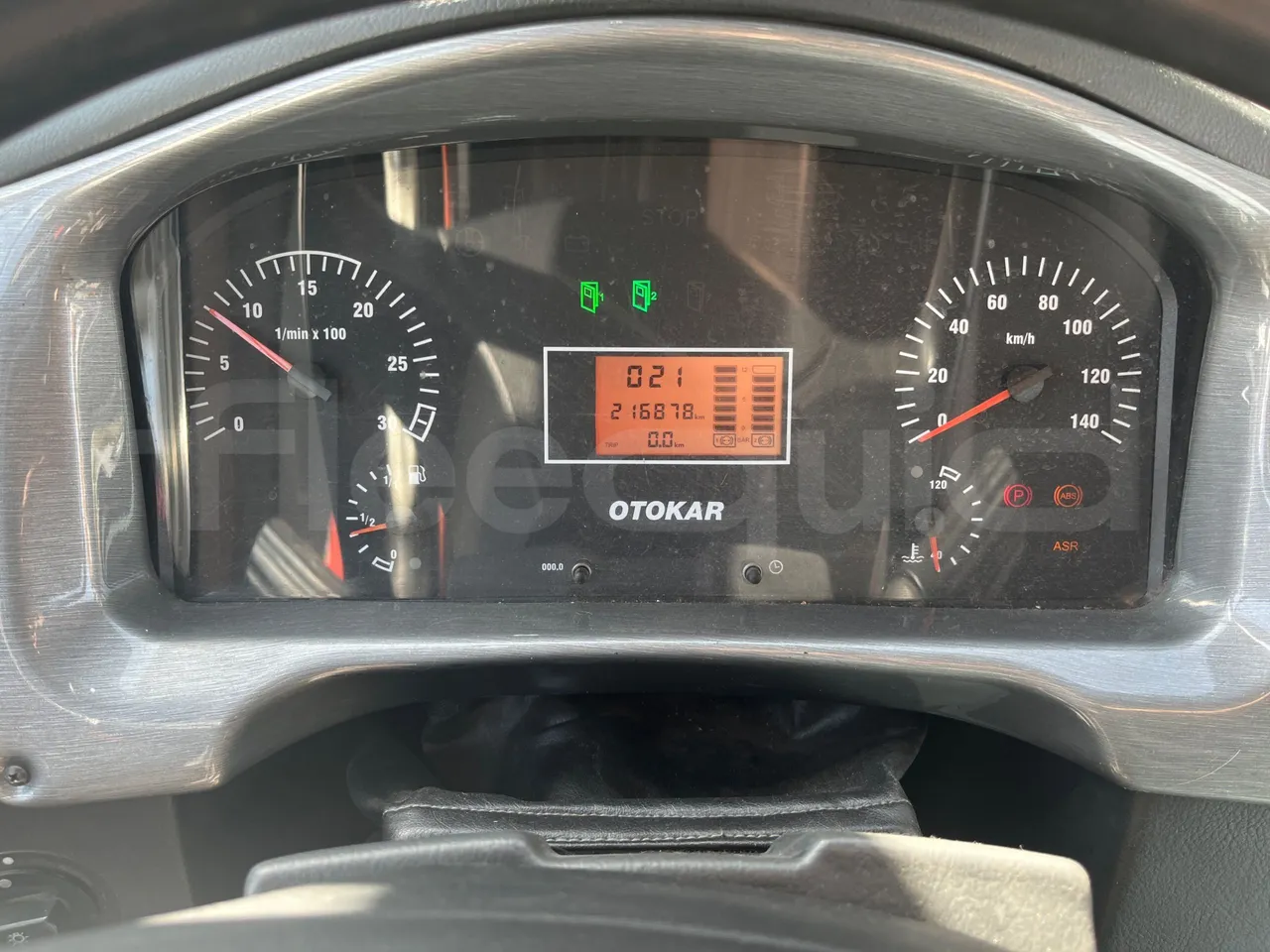 Otokar Vectio T Vectio 290T - Euro5 - 213kW - 10mt - dashboard lights on