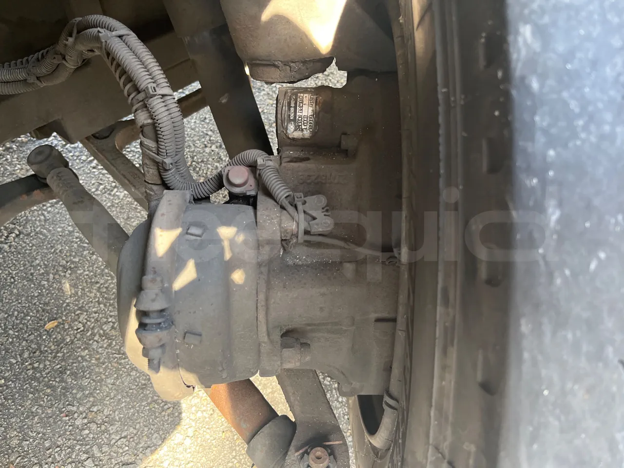 Otokar Vectio T Vectio 290T - Euro5 - 213kW - 10mt - front brake calipers left