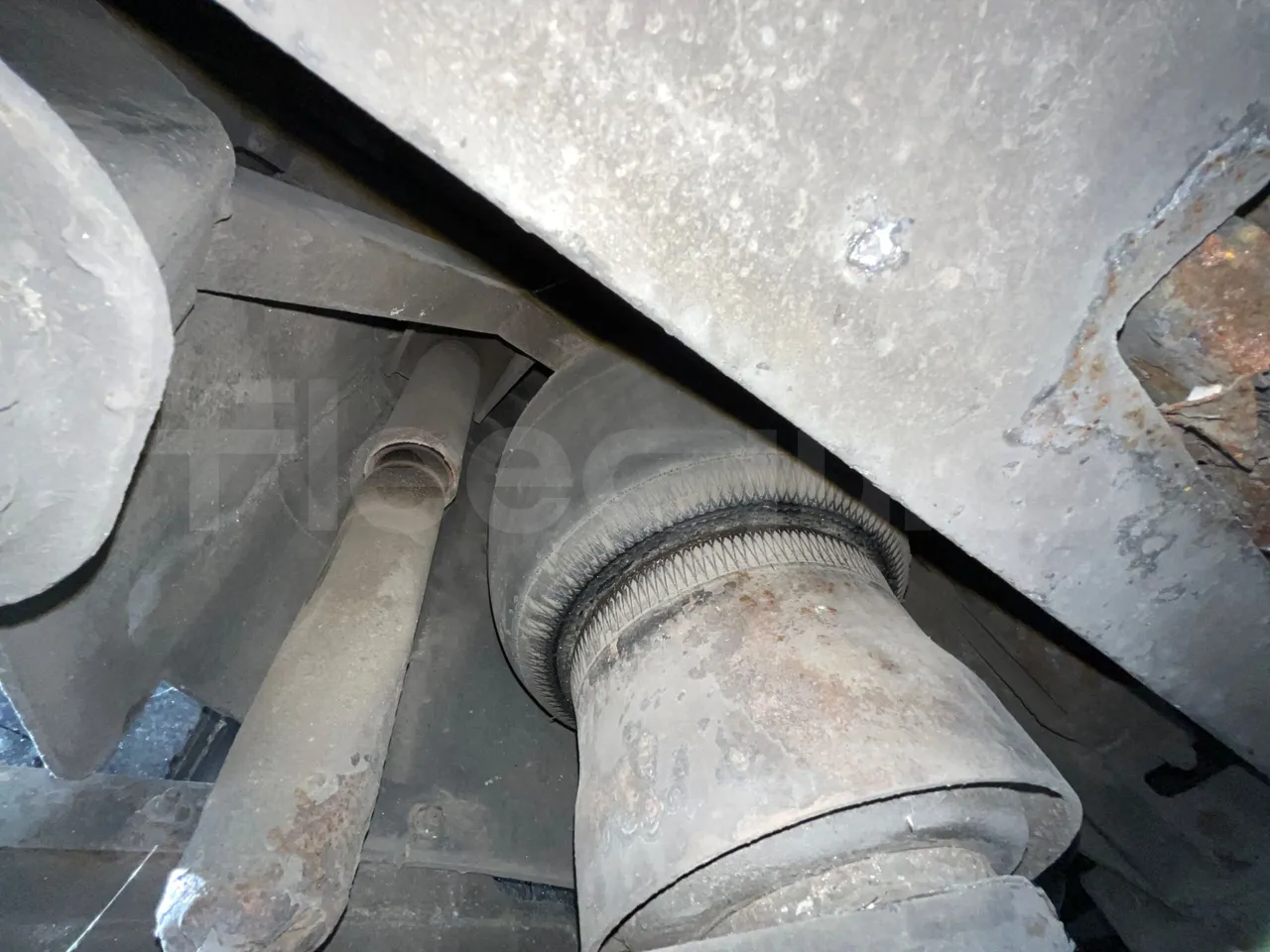 Otokar Vectio T Vectio 290T - Euro5 - 213kW - 10mt - axel 3 shock absorbers 2 left