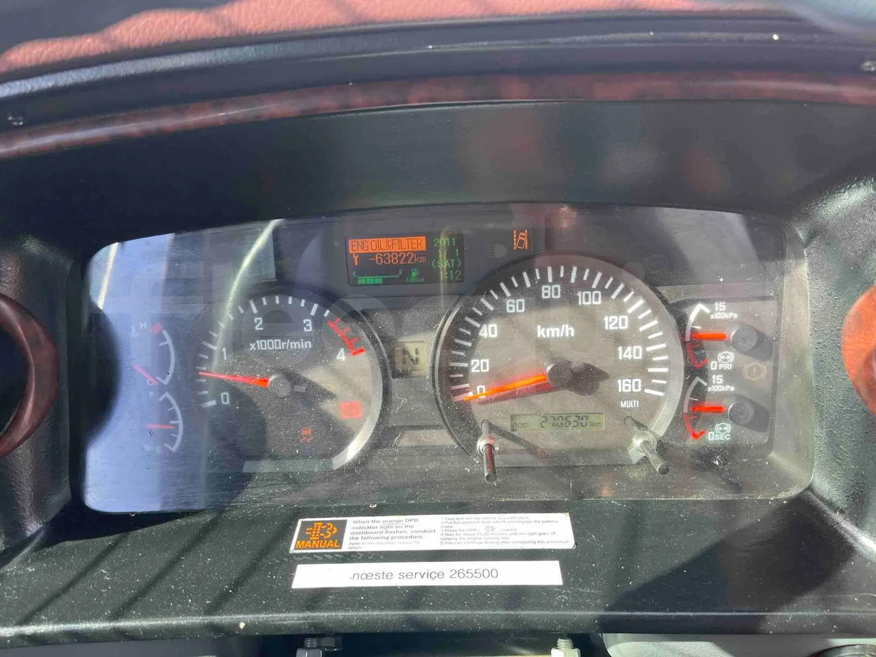Isuzu Turquoise - dashboard lights on