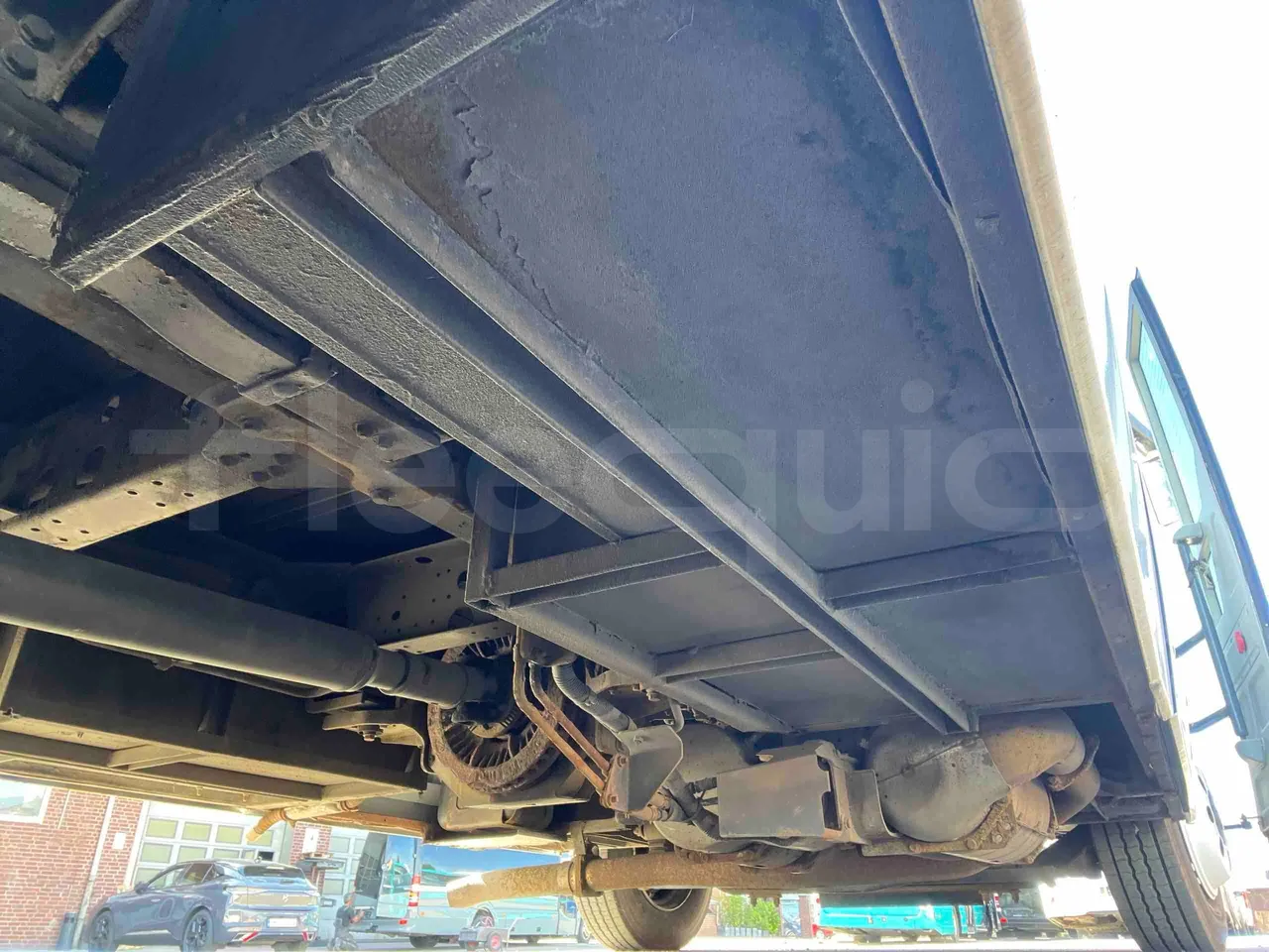 Isuzu Turquoise - axle 3 central