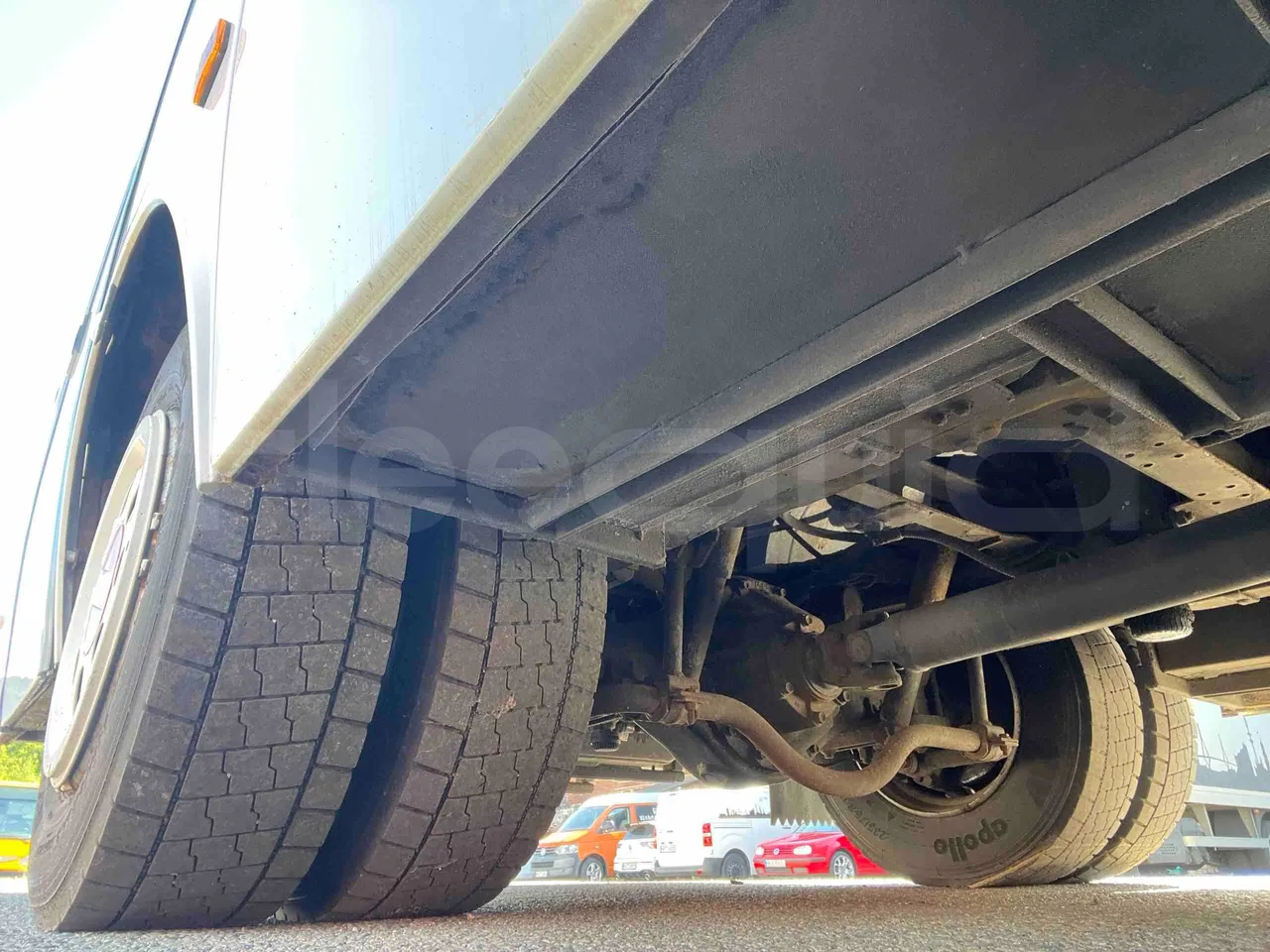 Isuzu Turquoise - axle 3 right side