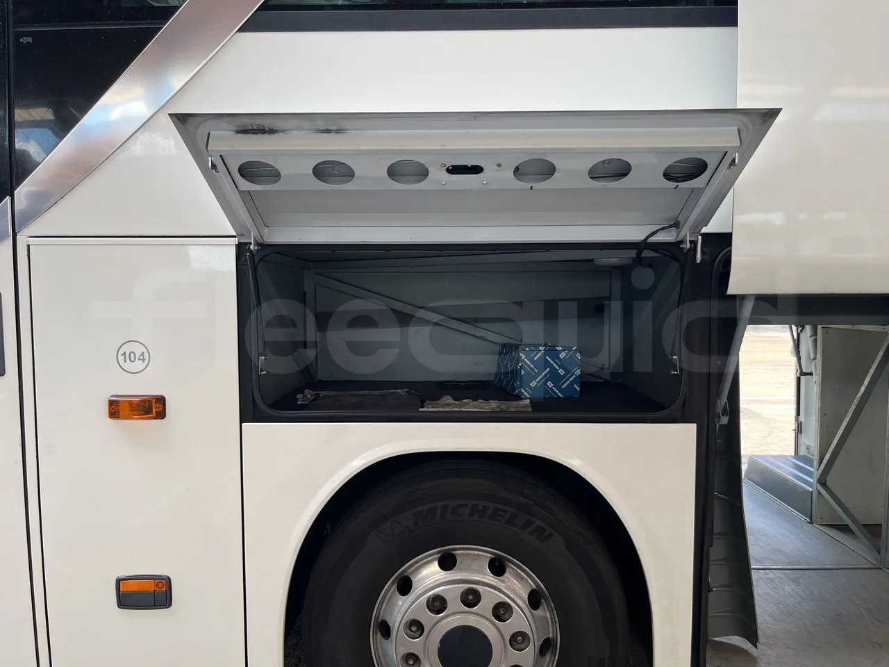 Setra S415 - Image