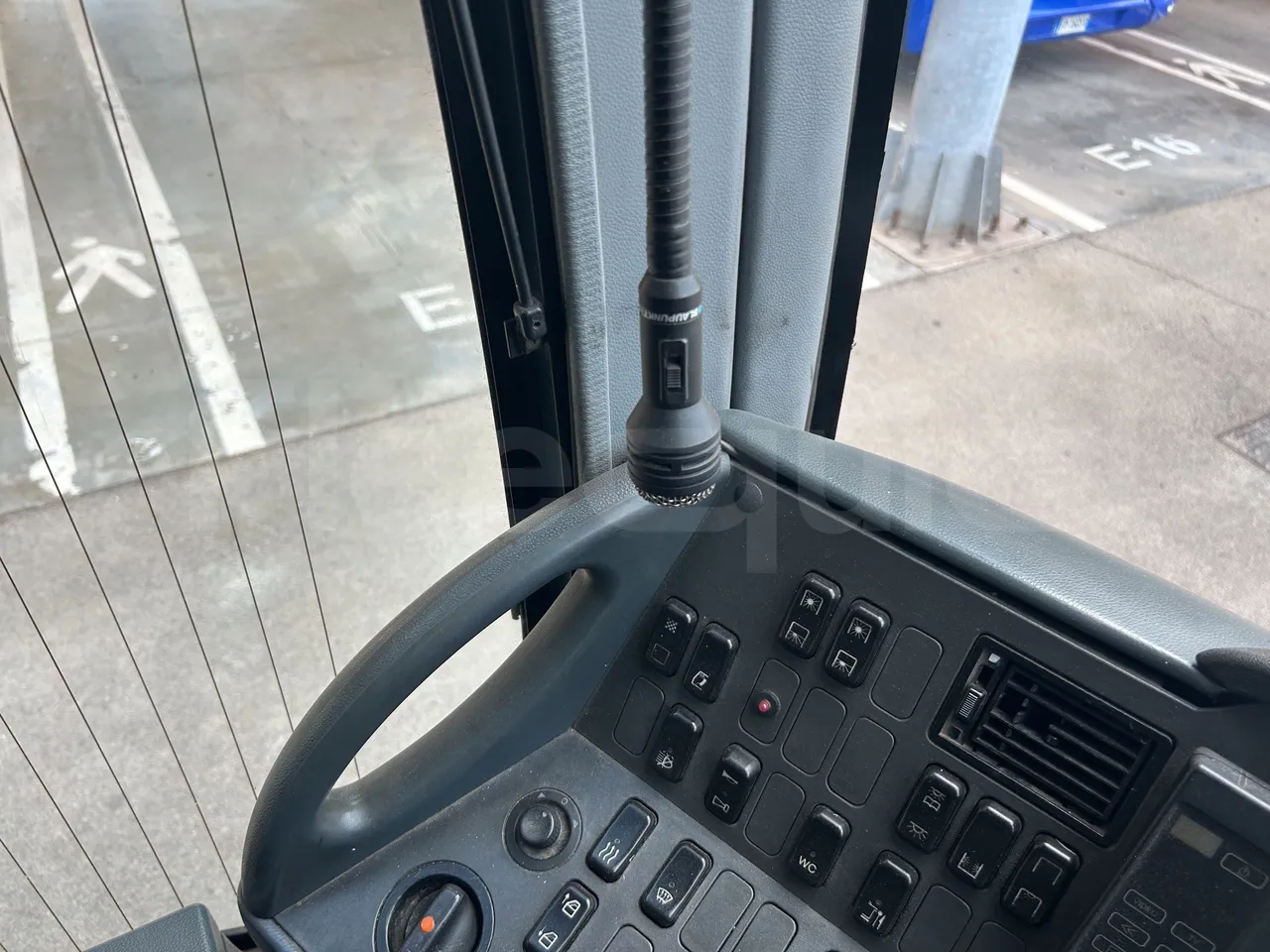 Setra S415 - Driver Microphone