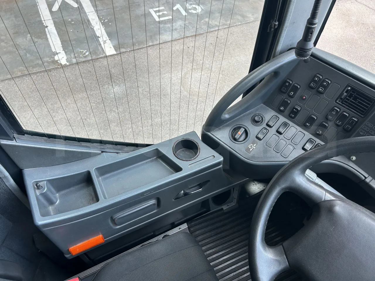 Setra S415 - Onboard Device 3 Left Side