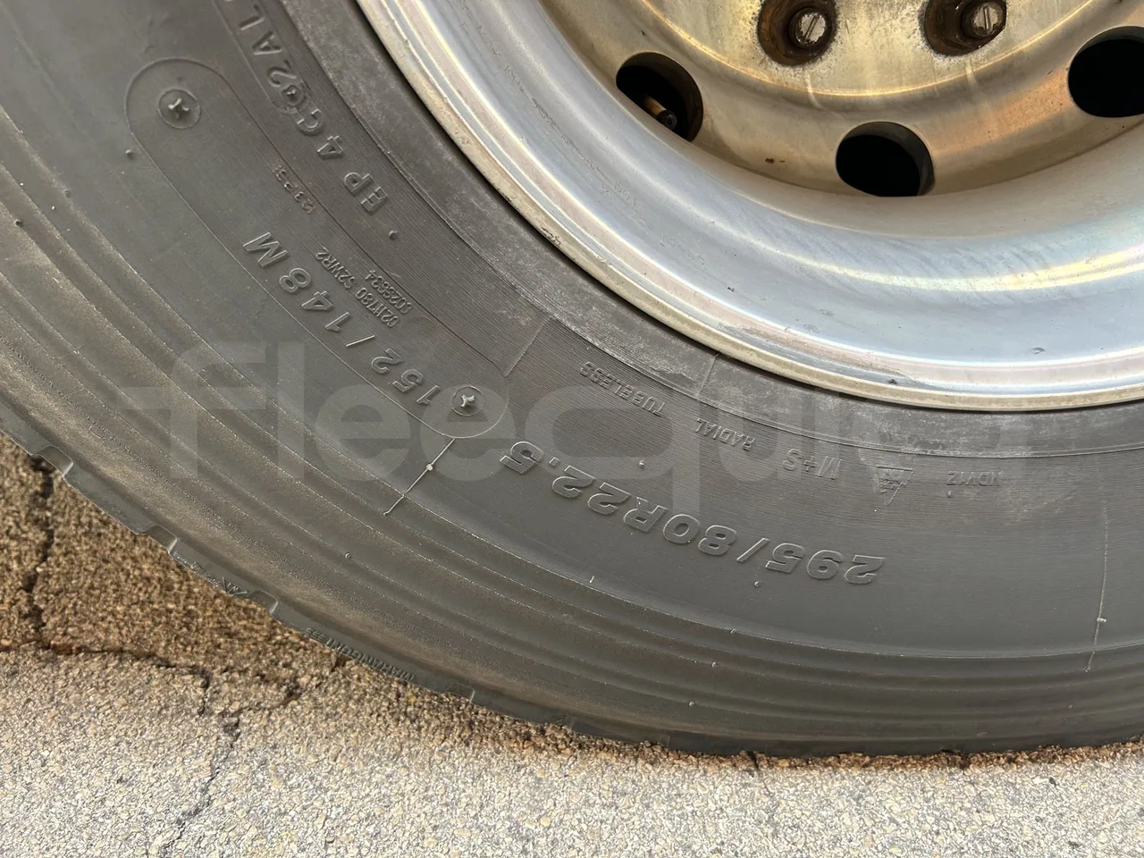 Setra S415 - Second Axle Left Side: Tyre Size
