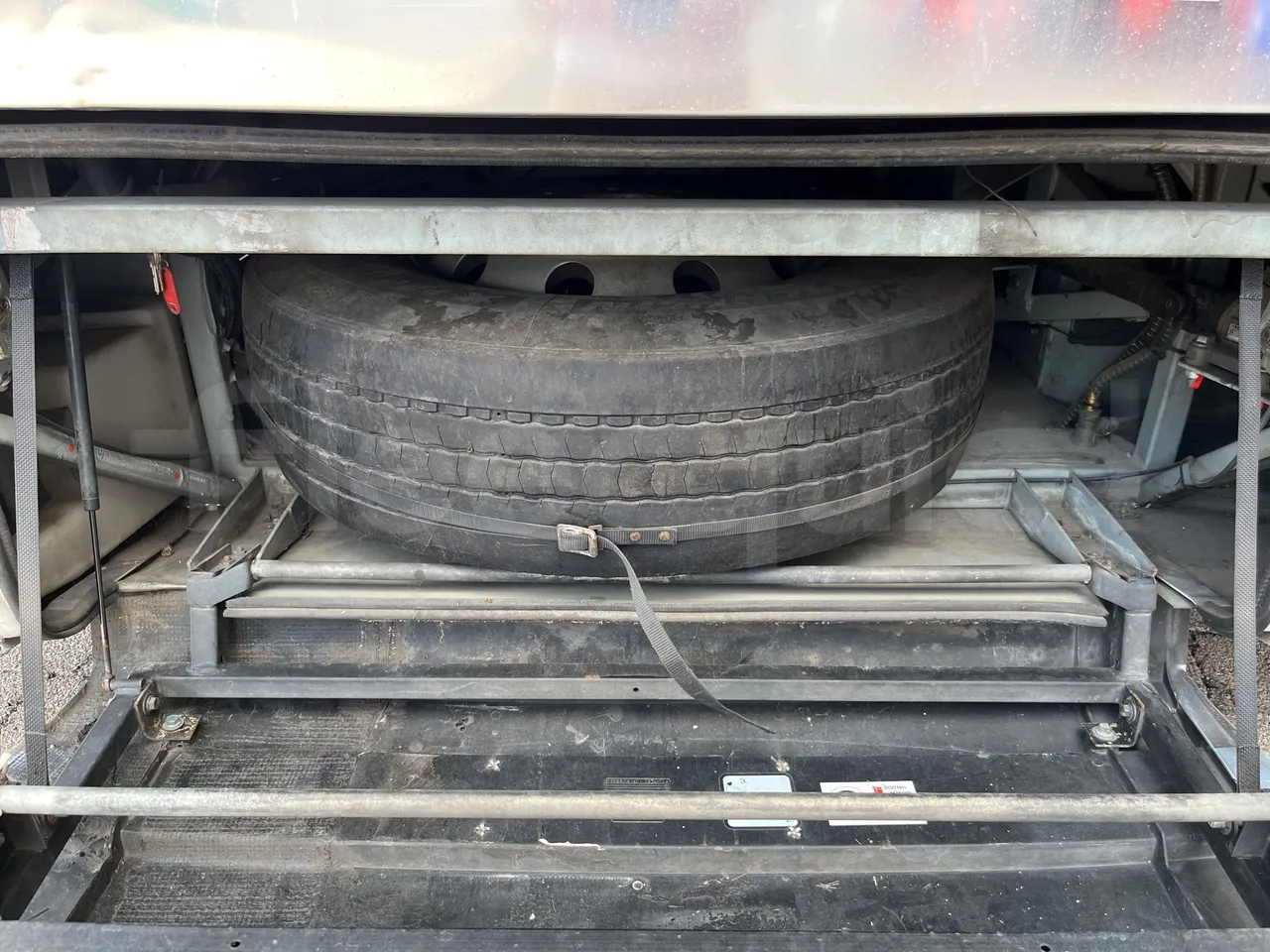 Setra S415 - Spare Tyre