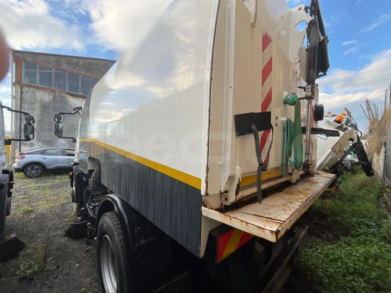 Iveco Faun Viatek 160/150 E4 SK600 - Euro5- 160kW - 6.917mt - 3/4 left rear side