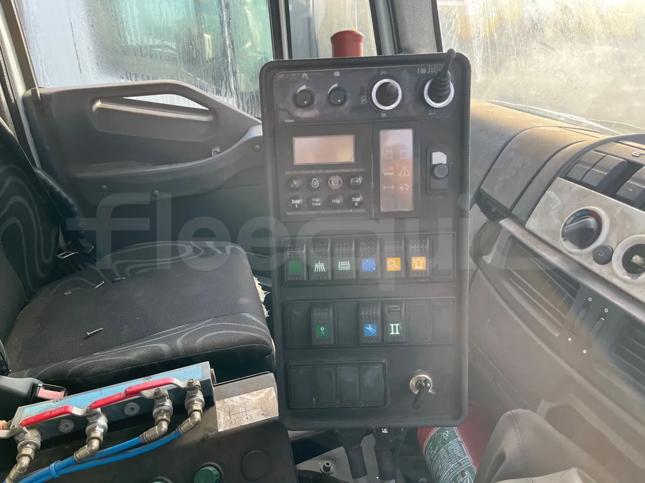 Iveco Faun Viatek 160/150 E4 SK600 - Euro5- 160kW - 6.917mt - radio accessories photo