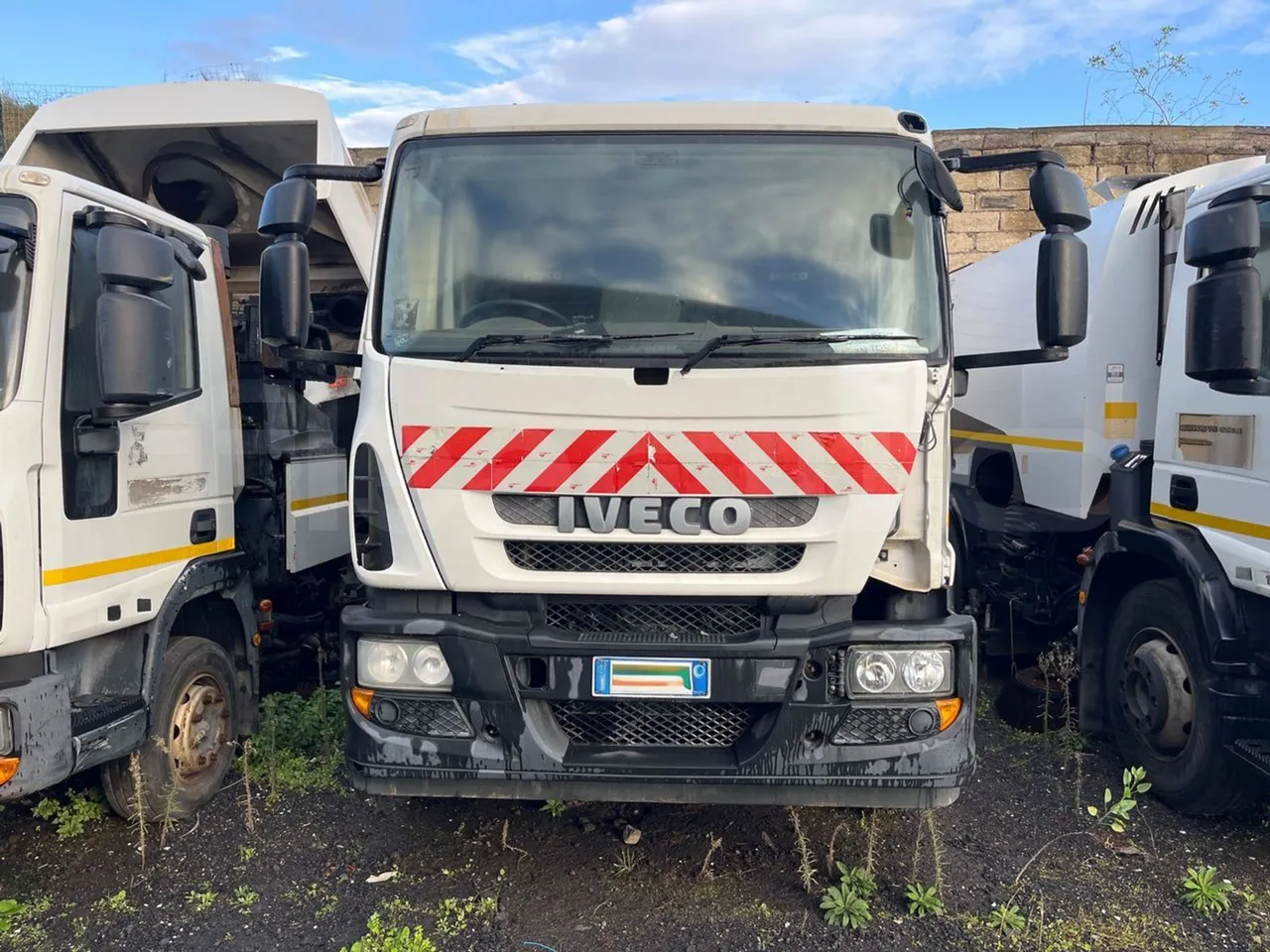 Iveco Faun Viatek 160/150 E4 SK600 - Euro5- 160kW - 6.917mt - front photo