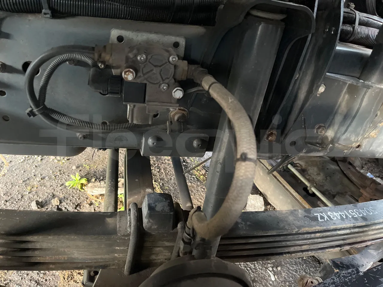 Iveco Faun Viatek 160/150 E4 SK600 - Euro5- 160kW - 6.917mt - front shock absorbers left