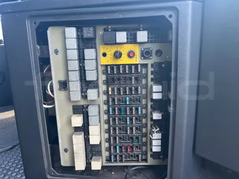 Setra S313 UL/ Euro 3 - 260 Kw - 11.320 Mt - Image