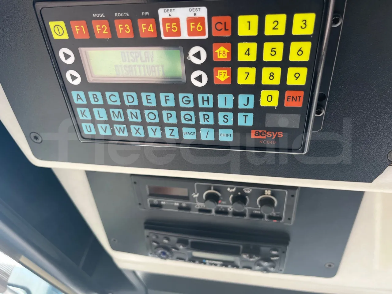 Setra S313 UL/ Euro 3 - 260 Kw - 11.320 Mt - command unit indicators