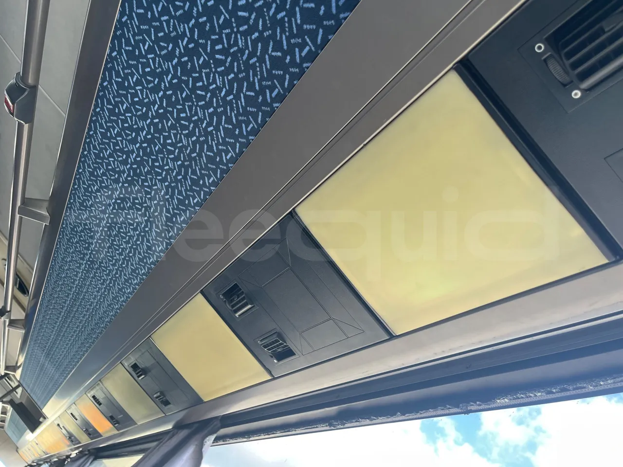 Setra S313 UL/ Euro 3 - 260 Kw - 11.320 Mt - camera accessories photo
