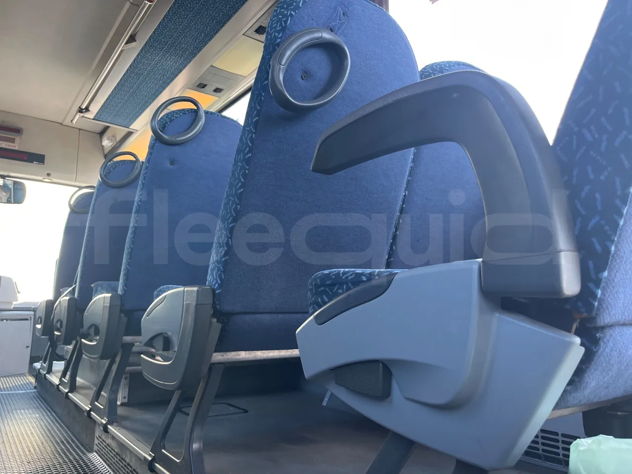 Setra S313 UL/ Euro 3 - 260 Kw - 11.320 Mt - armrest detail photo