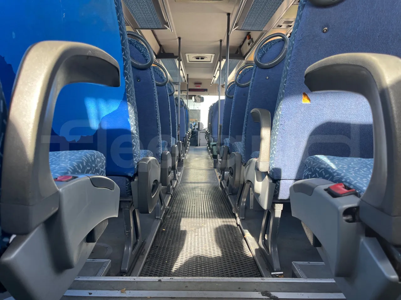 Setra S313 UL/ Euro 3 - 260 Kw - 11.320 Mt - seat brackets photo