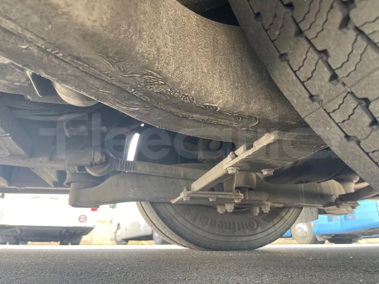 Setra S313 UL/ Euro 3 - 260 Kw - 11.320 Mt - axle 2 discs left