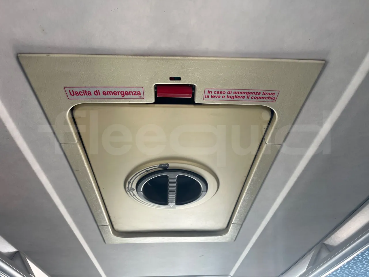 Setra S313 UL/ Euro 3 - 260 Kw - 11.320 Mt - roof hatch 1