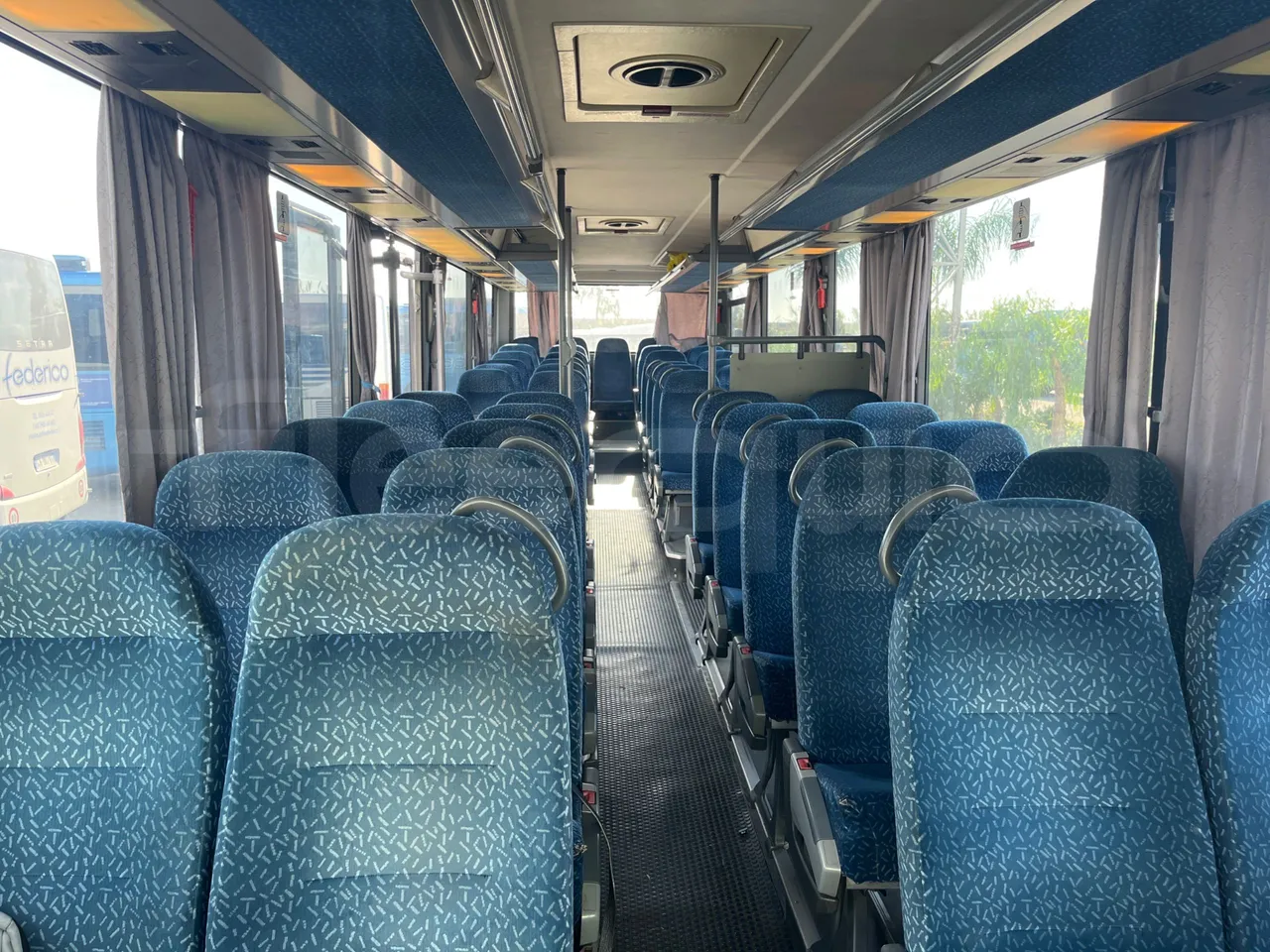 Setra S313 UL/ Euro 3 - 260 Kw - 11.320 Mt - interior reverse seats driver height