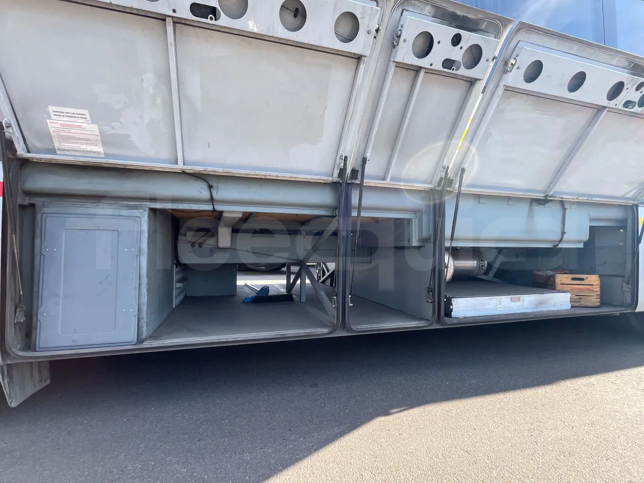 Setra S313 UL/ Euro 3 - 260 Kw - 11.320 Mt - internal frame rust check