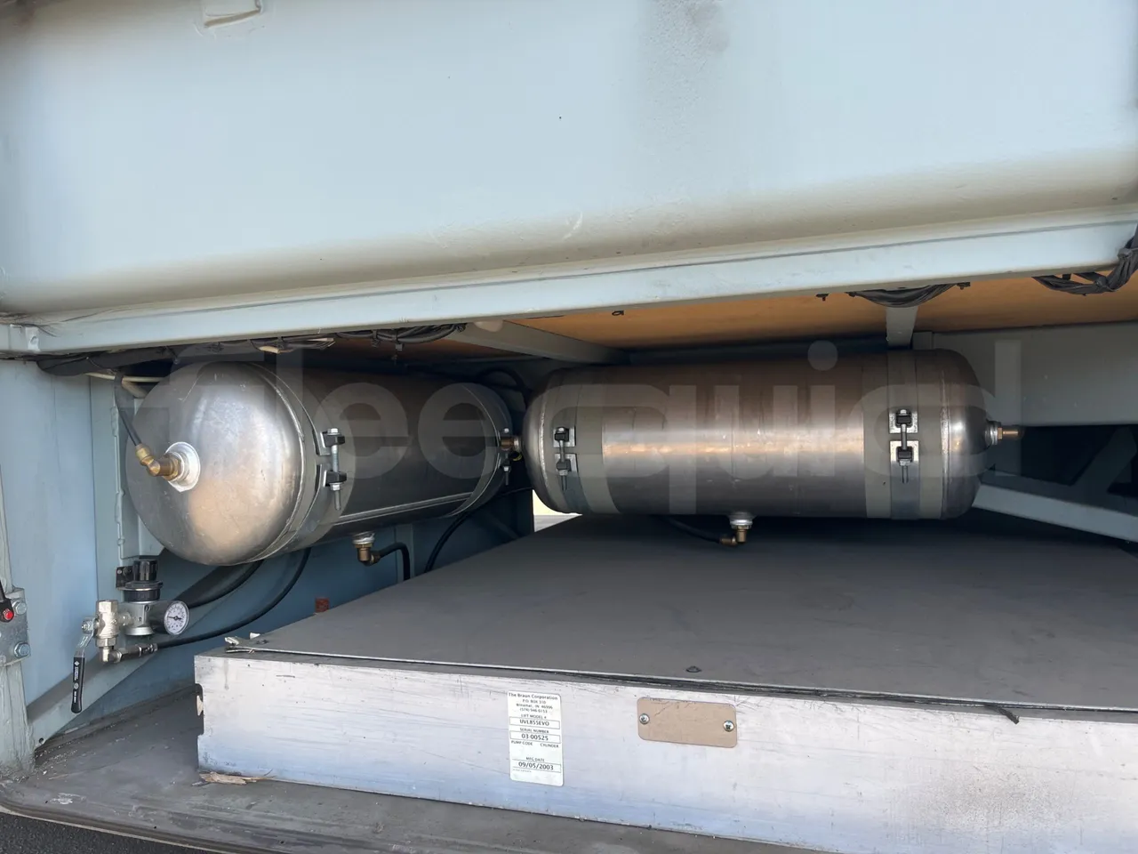 Setra S313 UL/ Euro 3 - 260 Kw - 11.320 Mt - under carpet photo