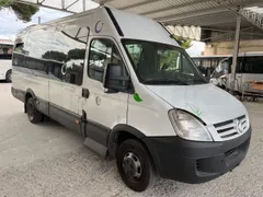 Iveco Daily A50/14/20 -EUR5 -100kW -6.948m CNG - 3/4 front right doors