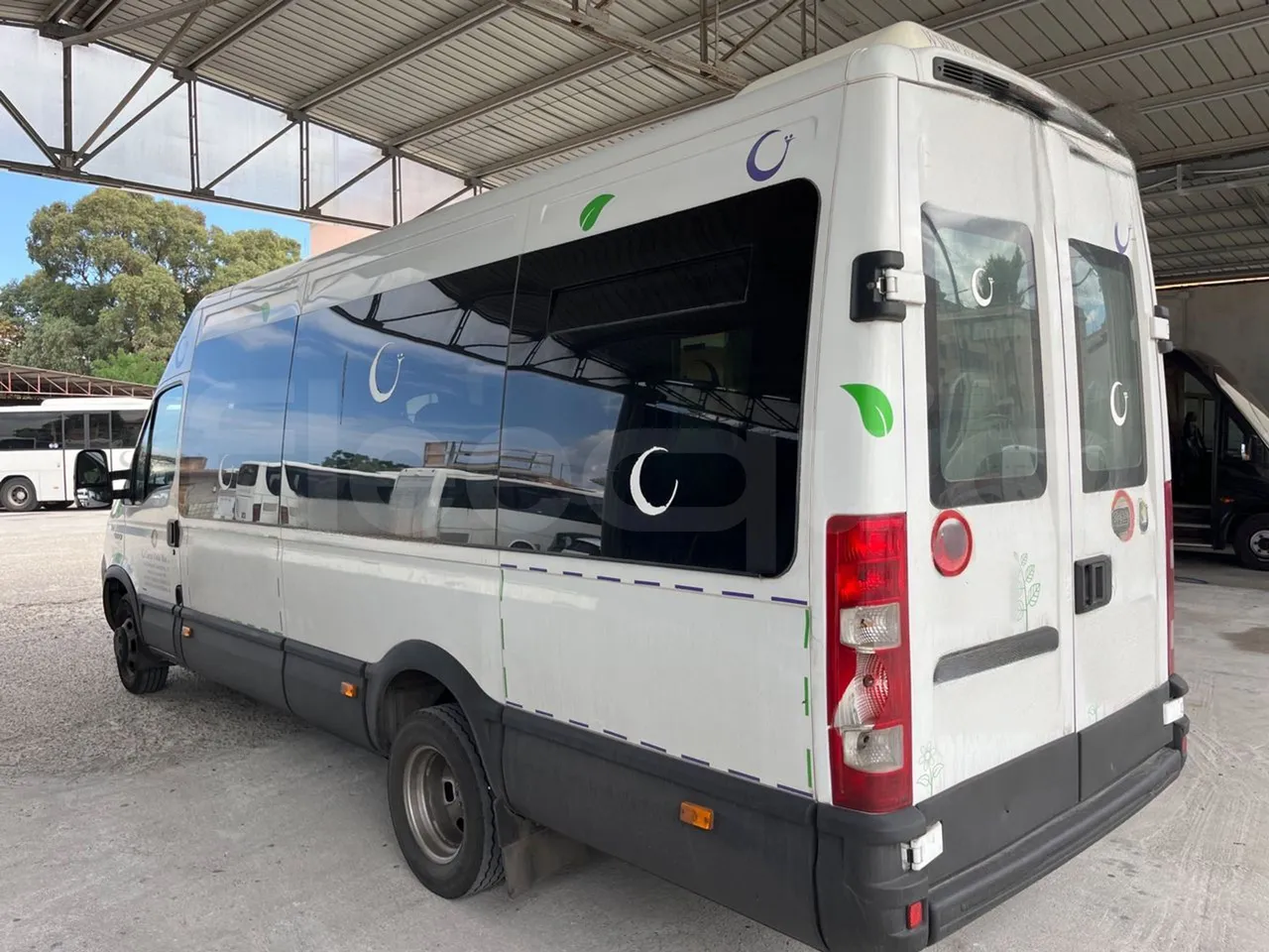 Iveco Daily A50/14/20 -EUR5 -100kW -6.948m CNG - 3/4 left rear side