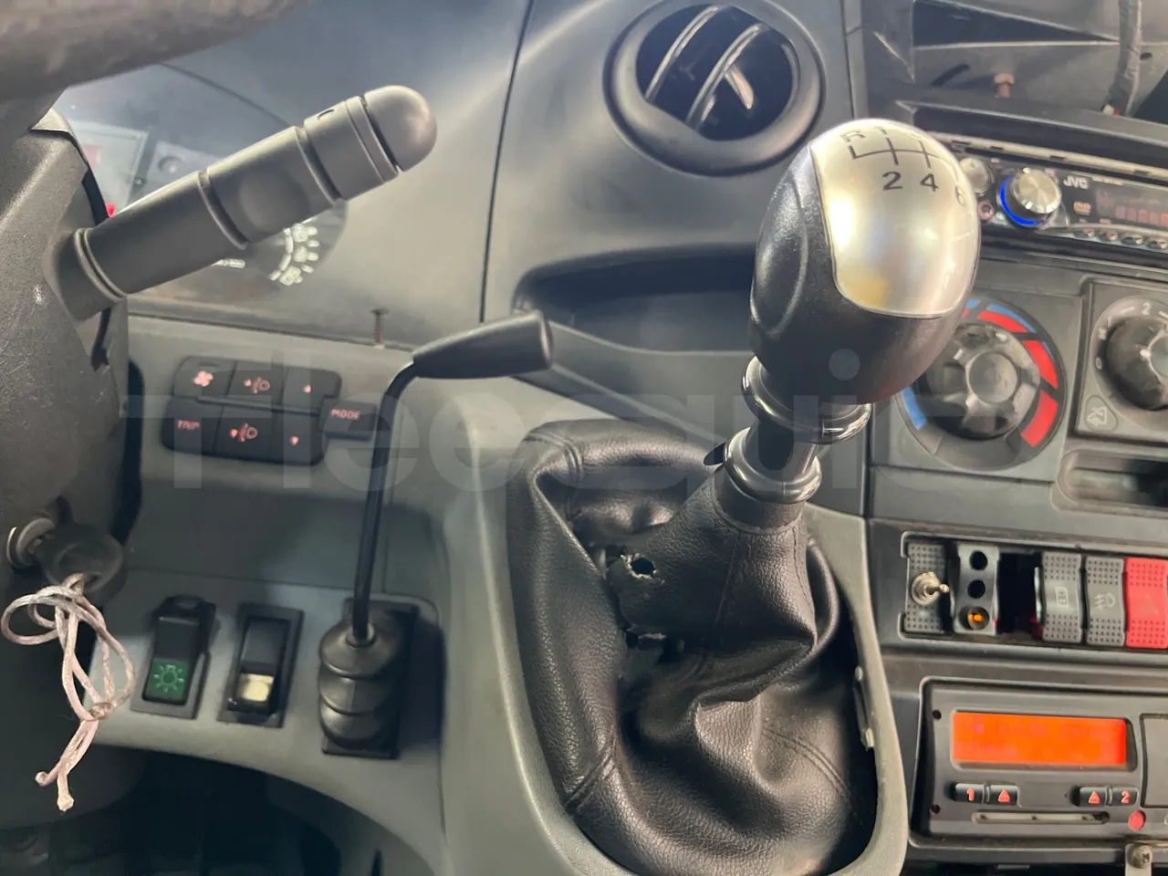 Iveco Daily A50/14/20 -EUR5 -100kW -6.948m CNG - onboard devices 1