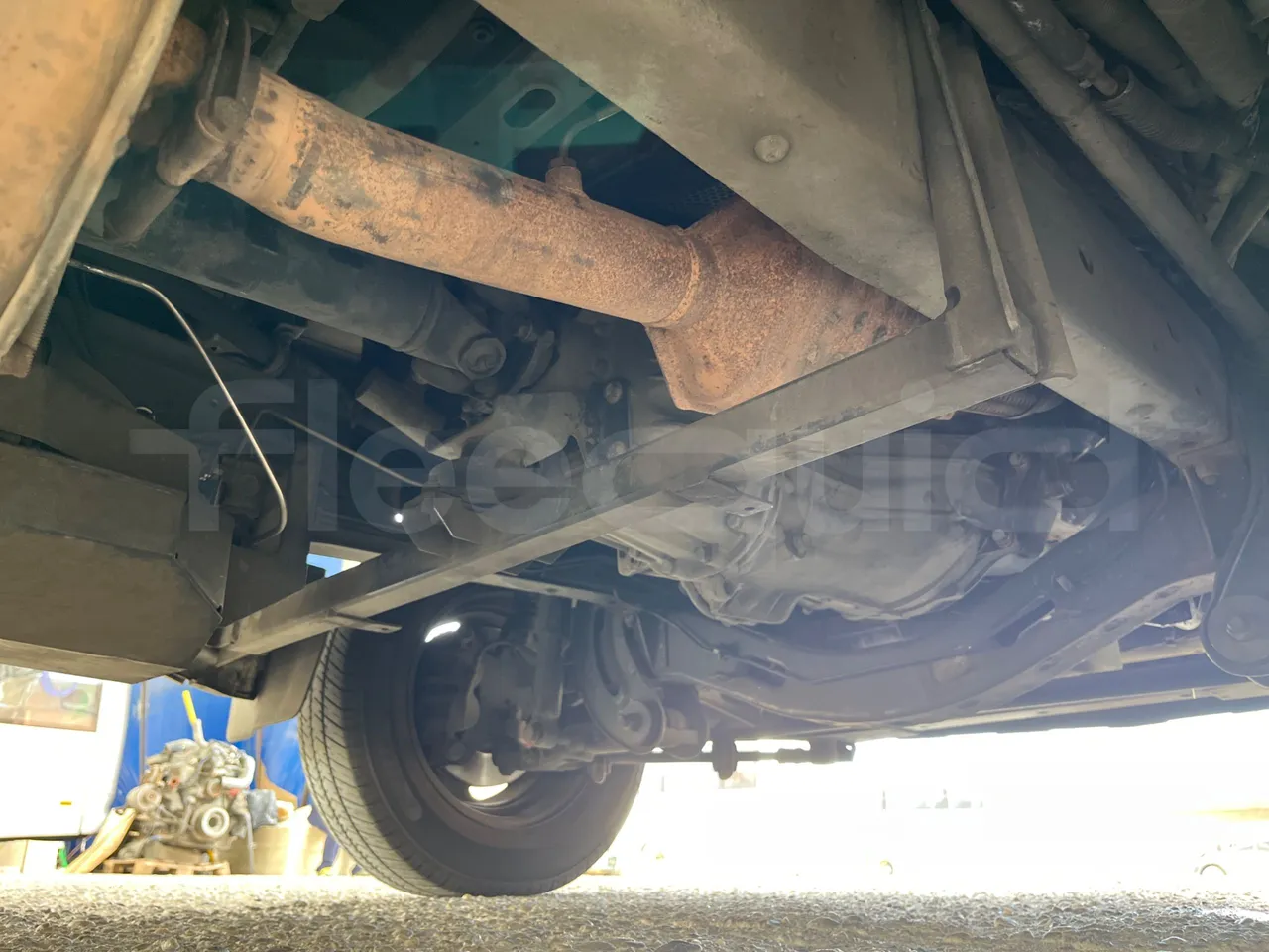 Iveco Daily A50/14/20 -EUR5 -100kW -6.948m CNG - front axle right side