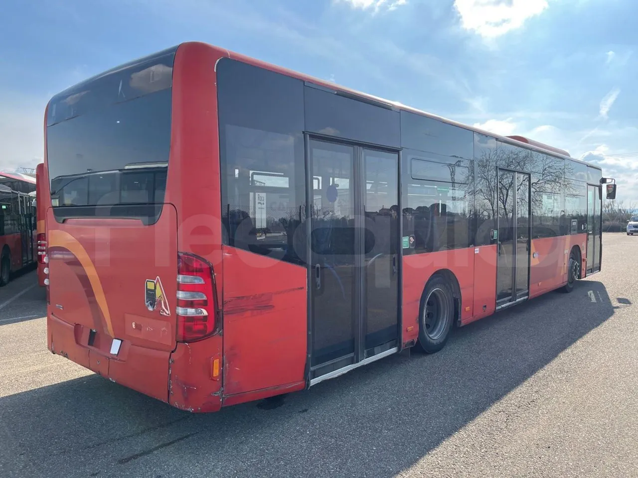 Mercedes-Benz Citaro O530 - Euro4 - 210kW - 11.950m - 3/4 right rear doors closed