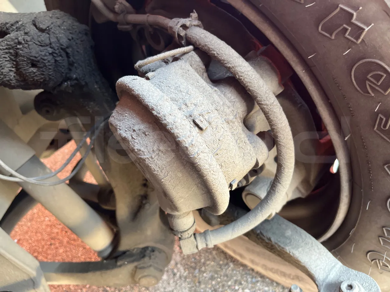 Mercedes-Benz Citaro O530 - Euro4 - 210kW - 11.950m - front brake calipers left