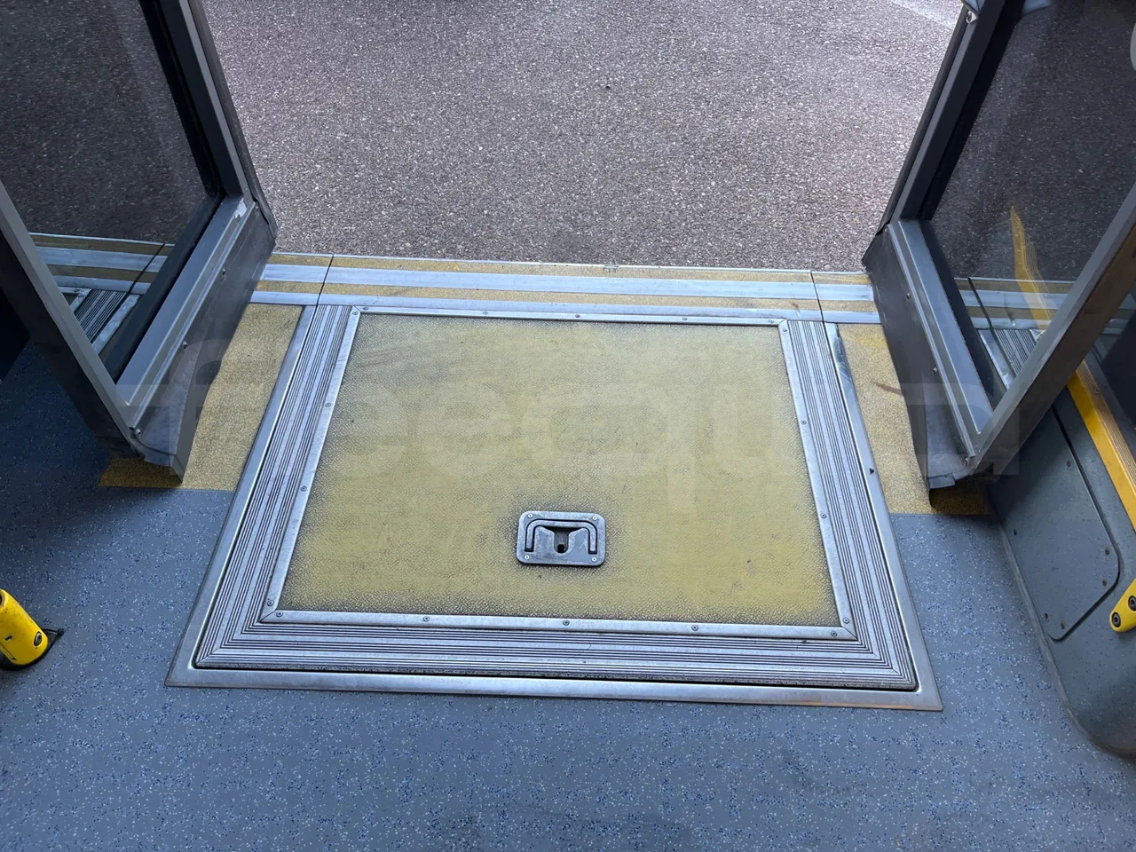 Mercedes-Benz Citaro O530 - Euro4 - 210kW - 11.950m - roof hatch 3