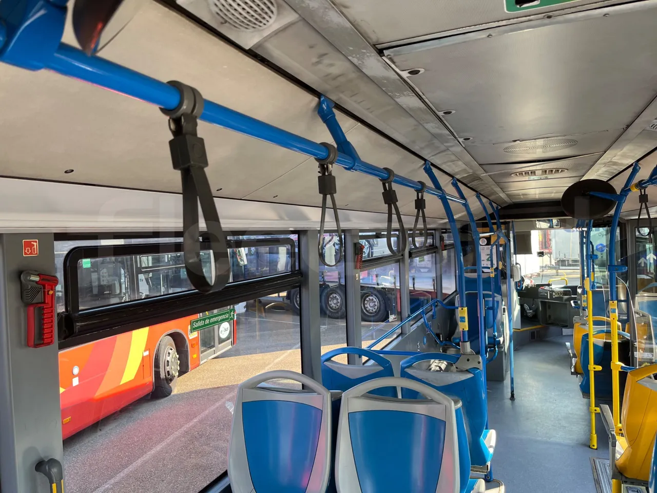 Mercedes-Benz Citaro O530 - Euro4 - 210kW - 11.950m - overhead compartments photo